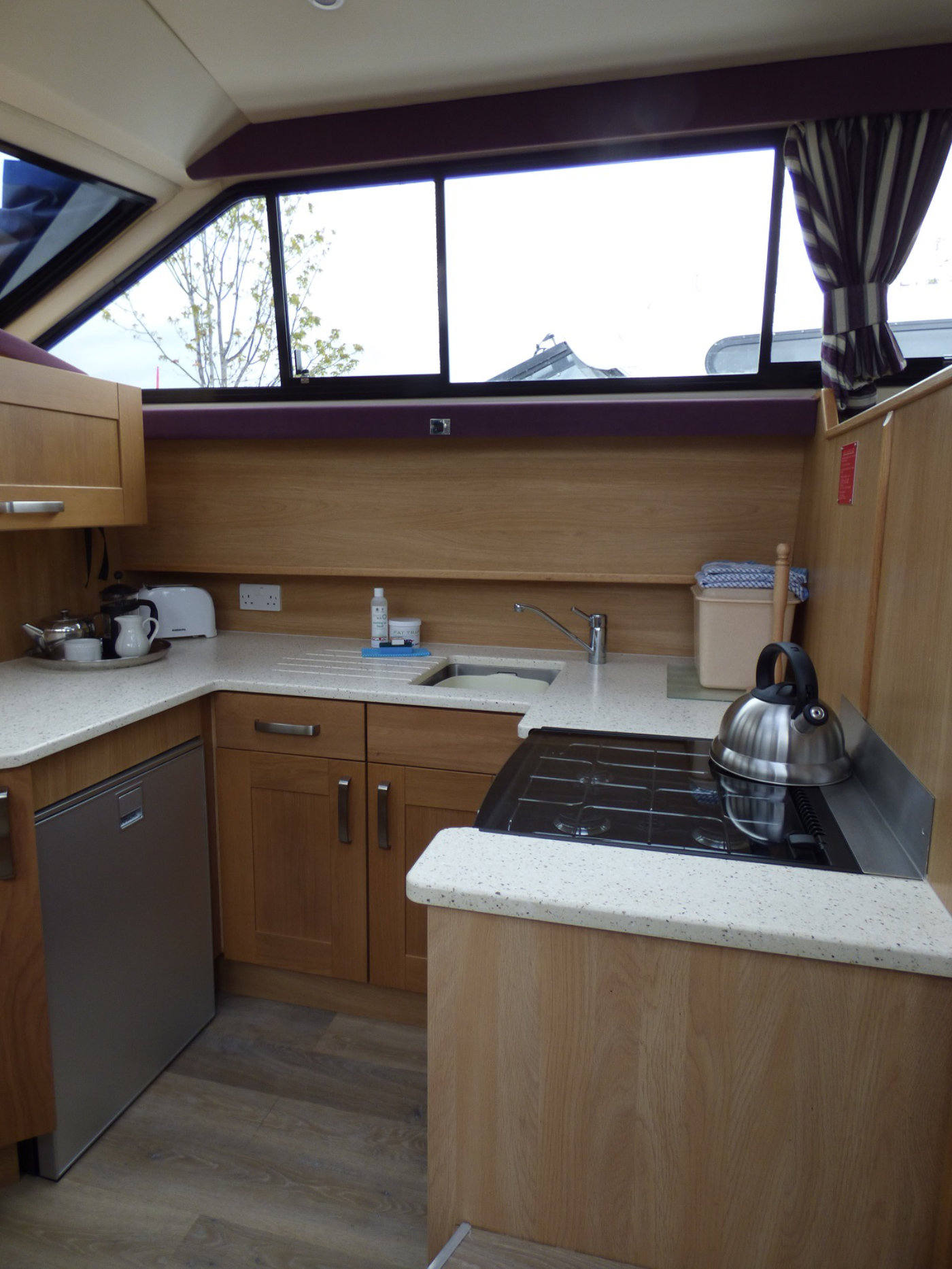 Broads Cruiser Kitchen