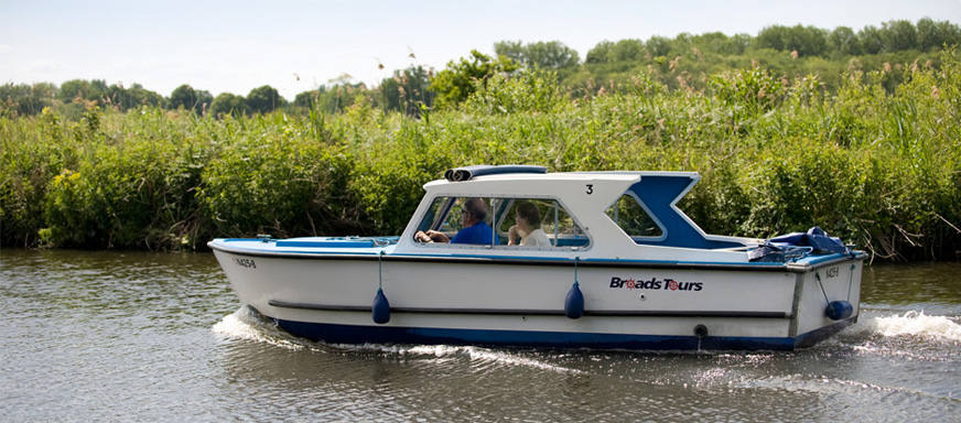 Norfolk Broads Day Boat Hire | Norfolk Broads Direct