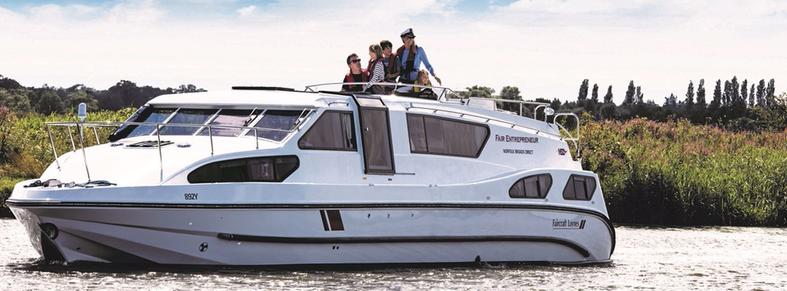 A cruiser for UK boating holidays