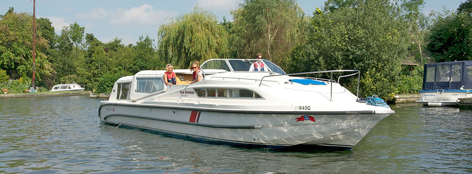 norfolk broads boat hire