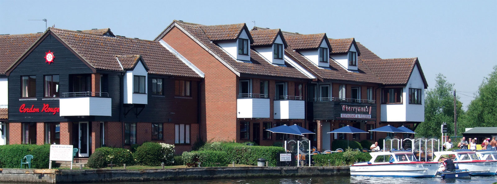 Www Dog Friendly Cottage By The Norfork Broads Www Dog Friendly Cottage By The Norfork Broads
