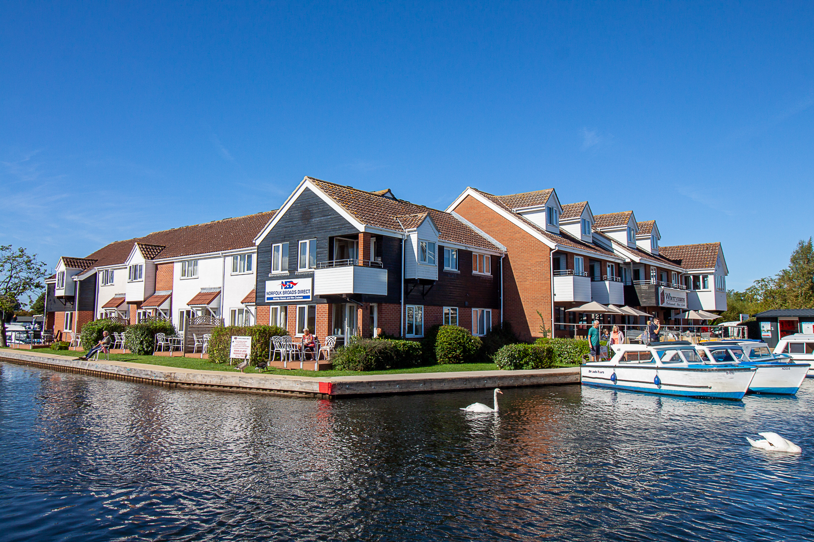 norfolk broads holiday homes